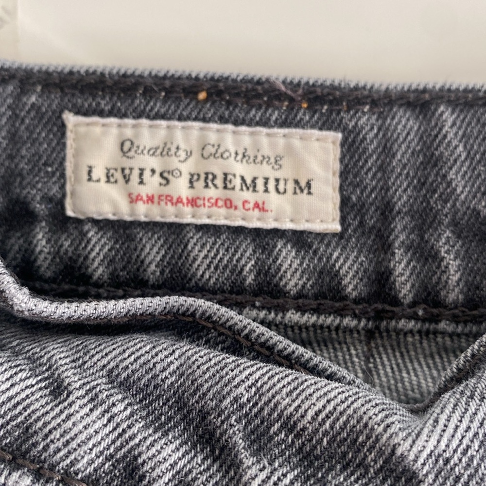 Levi’s WEDGIE Jeans - Picture 7 of 7